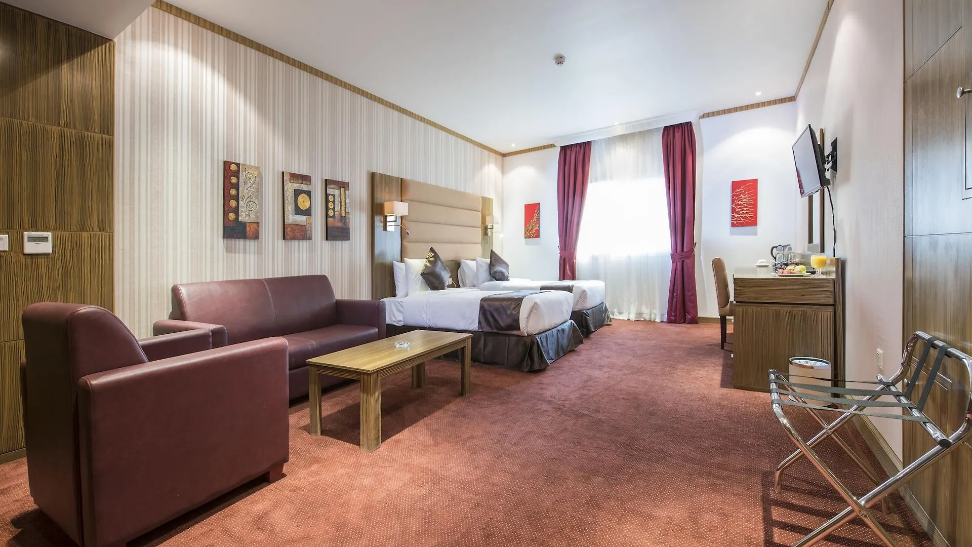 Royal Tulip Hotel Llc Dubai